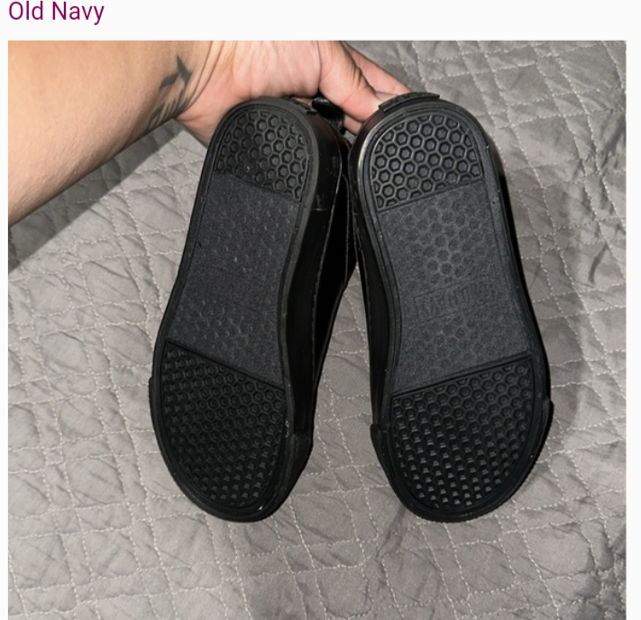 Old Navy Slip-On Youth Size 5 Boys w/ Flexible Laces