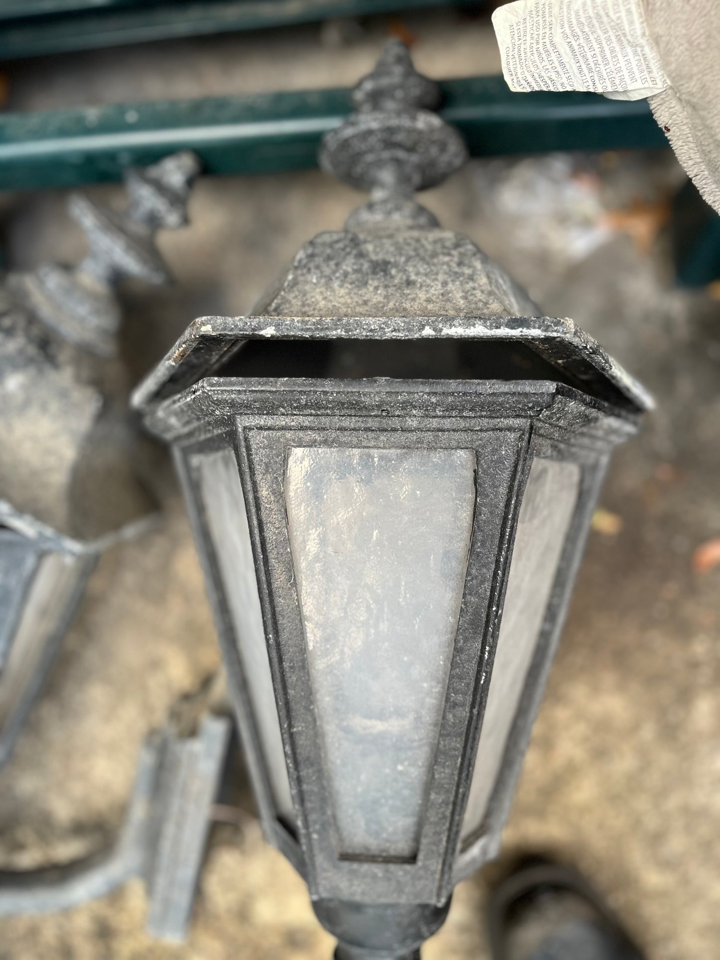 "Own a Piece of Timeless Charm: Vintage Phil R. Hinkley Co. Outdoor Lamps!"